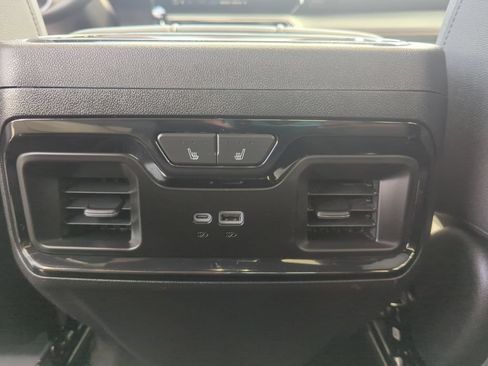 Certified 2024 GMC Sierra 1500 AT4 w/ Technology Package AWD/4WD image 31