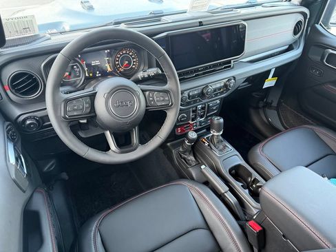 New 2026 Jeep Wrangler Unlimited Rubicon AWD/4WD image 11