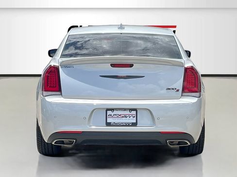 Used 2021 Chrysler 300 S w/ S Model Appearance Package RWD image 6