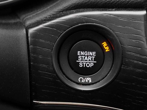 Used 2020 Jeep Grand Cherokee High Altitude image 18