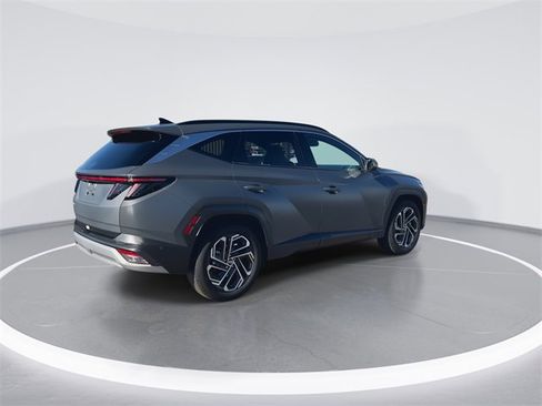 Certified 2025 Hyundai Tucson Limited image 8