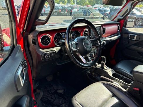 Used 2021 Jeep Wrangler Unlimited Rubicon AWD/4WD image 7
