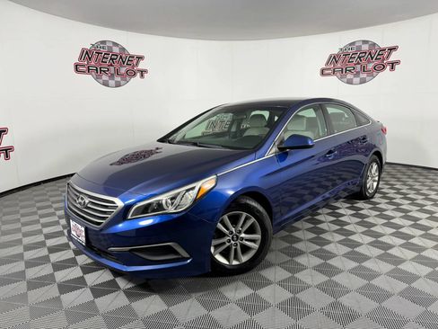 Used 2017 Hyundai Sonata SE w/ Cargo Package FWD image 1