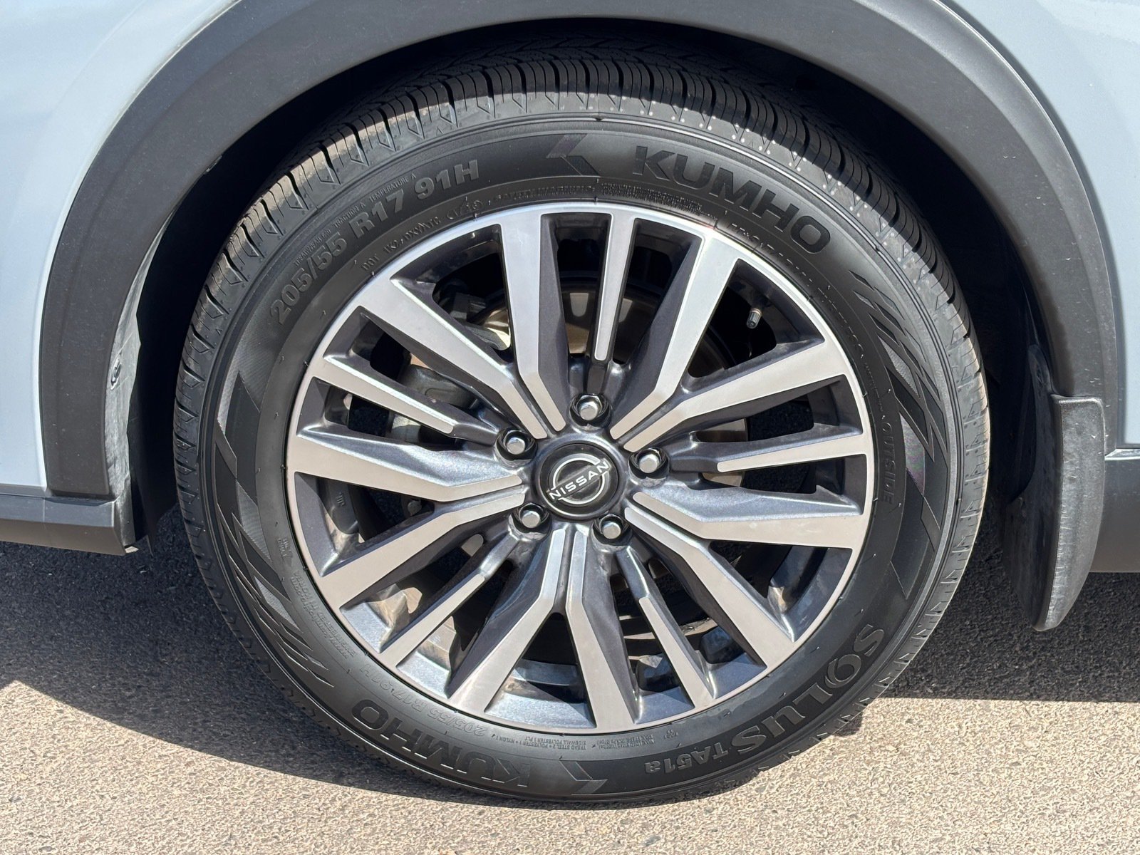 Used 2024 Nissan Kicks SV FWD image 10