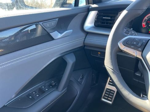 New 2026 Volkswagen Tiguan SE R-Line image 18