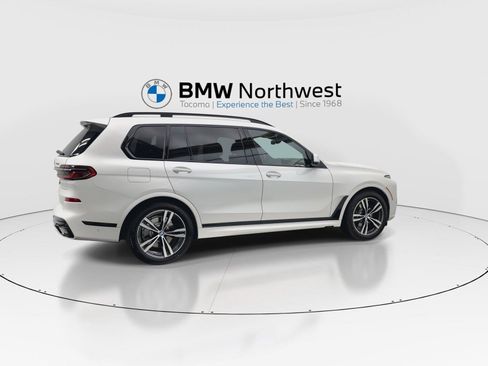 New 2027 BMW X7 xDrive40i w/ Executive Package AWD/4WD image 6