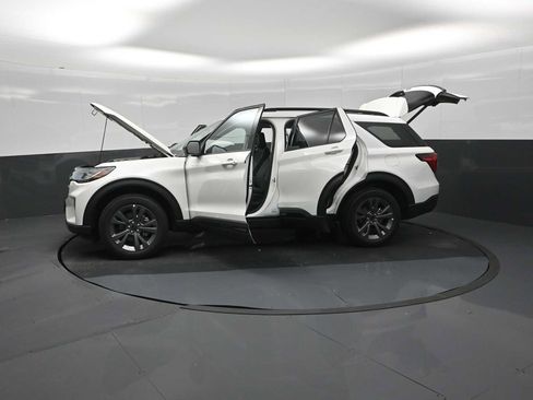 New 2026 Ford Explorer Active w/ Active Comfort Package AWD/4WD image 61