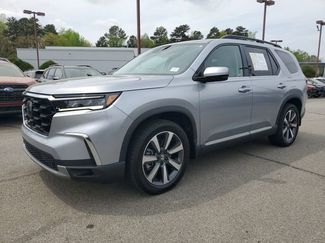 Used 2023 Honda Pilot Touring video 3
