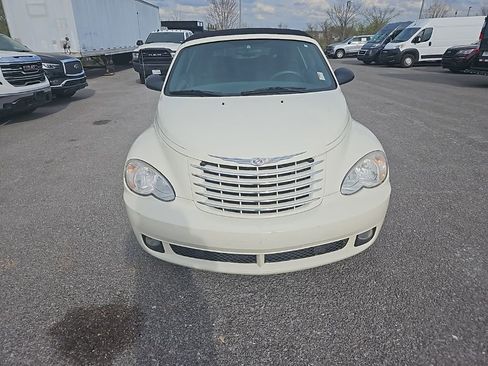 Used 2007 Chrysler PT Cruiser Convertible w/ Spring Special Group image 2