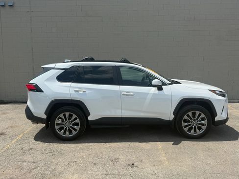 Used 2025 Toyota RAV4 XLE Premium w/ Weather Package AWD/4WD image 13