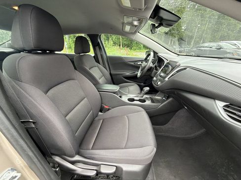 Used 2024 Chevrolet Malibu LT FWD image 19