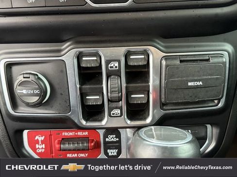 Used 2023 Jeep Gladiator Rubicon w/ LED Lighting Group AWD/4WD image 20