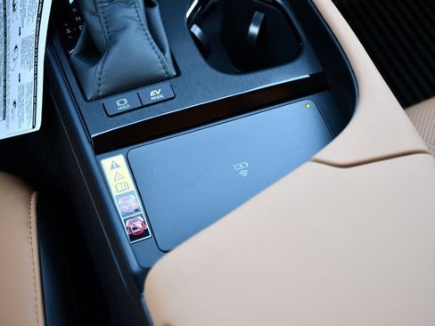 New 2025 Lexus ES 300h w/ Luxury Package image 28