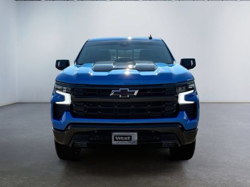 Used 2026 Chevrolet Silverado 1500 LT Trail Boss w/ Dark Appearance Package AWD/4WD image 8