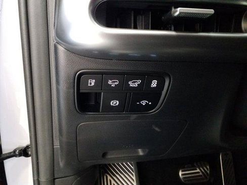 New 2026 Hyundai Ioniq 9 Calligraphy image 12