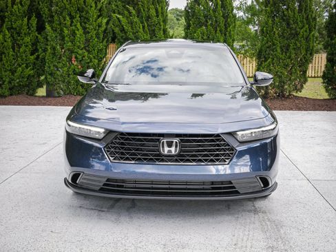 Used 2026 Honda Accord SE image 3