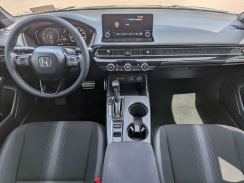 Used 2023 Honda Civic Sport image 15