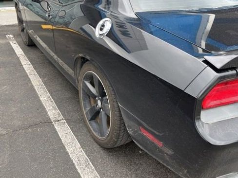 Used 2009 Dodge Challenger R/T image 4