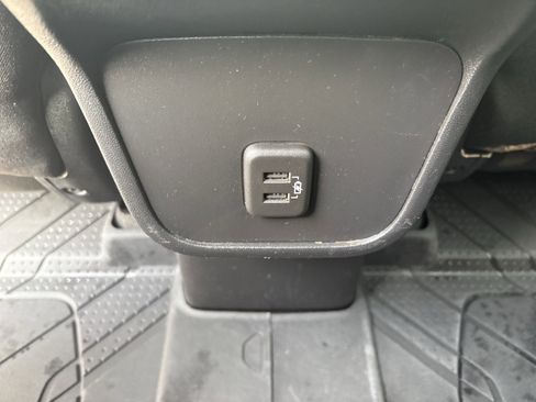 Used 2023 Chevrolet Equinox LS w/ LS Convenience Package AWD/4WD image 12