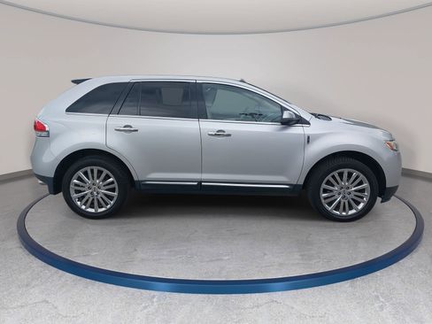 Used 2011 Lincoln MKX AWD w/ 102A Rapid Spec Order Code image 4