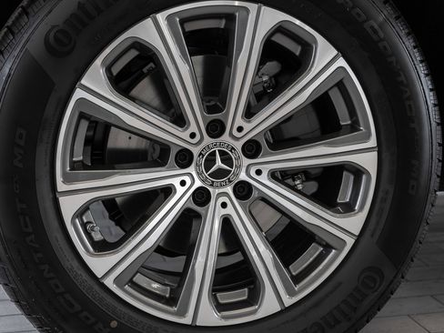 New 2026 Mercedes-Benz GLC 300 4MATIC image 32