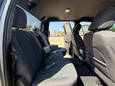 Used 2024 RAM 2500 Big Horn w/ Sport Appearance Package AWD/4WD image 40