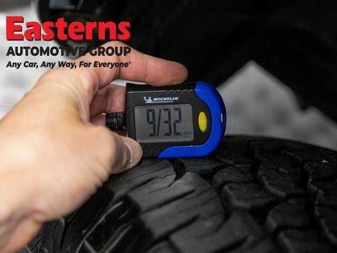Used 2024 Toyota Tacoma TRD Off-Road AWD/4WD image 26