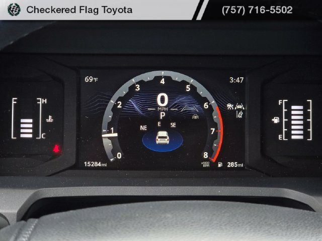 Used 2025 Toyota 4Runner SR5 RWD image 12