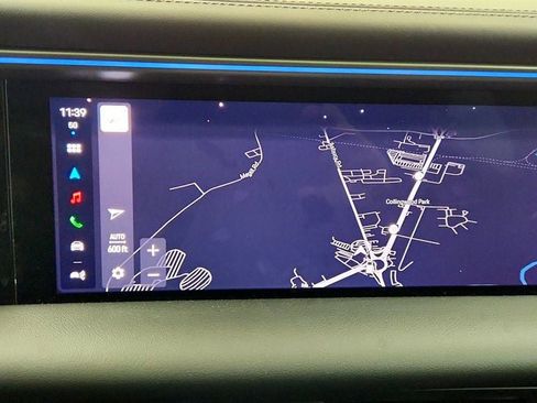 Used 2025 Porsche Macan 4 Electric image 20