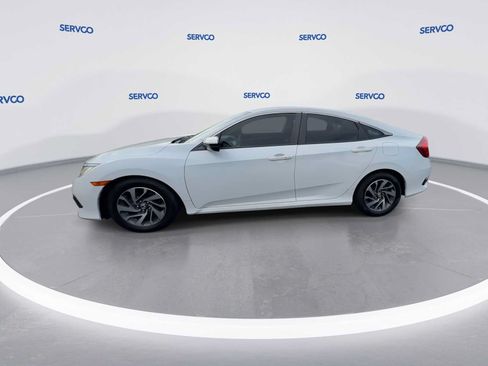 Used 2018 Honda Civic EX image 3