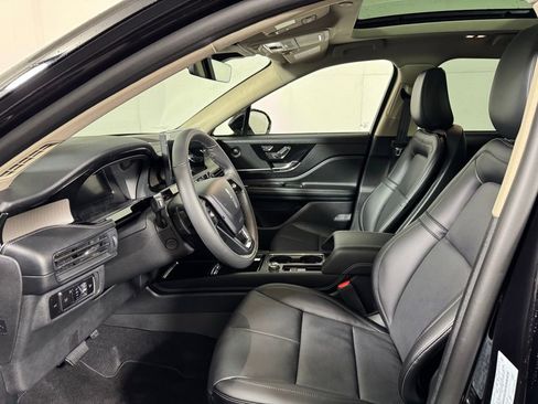 New 2026 Lincoln Corsair Premiere image 21