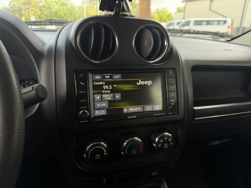 Used 2016 Jeep Patriot Sport w/ Power Value Group FWD image 13