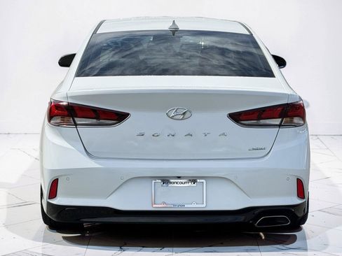 Used 2018 Hyundai Sonata Limited w/ Limited Ultimate Package 03 FWD image 3