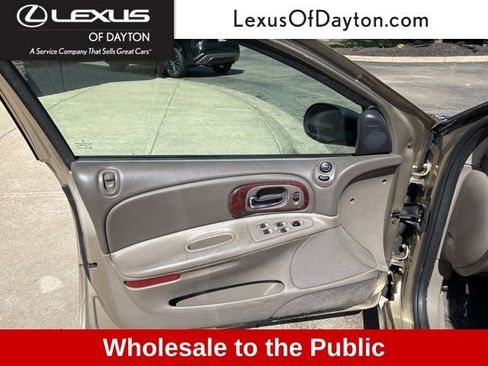 Used 2003 Chrysler Concorde LX image 10