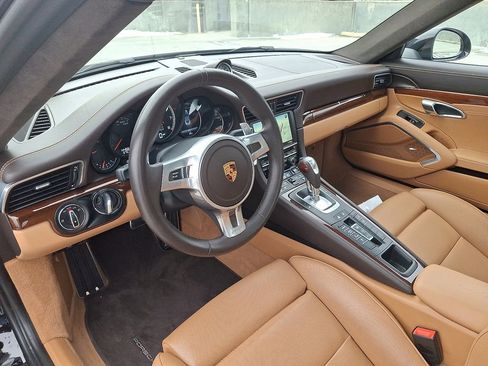 Used 2016 Porsche 911 Turbo image 4