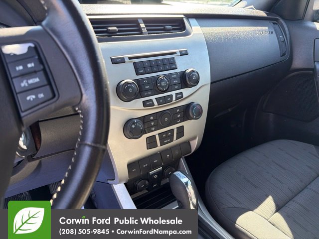 Used 2010 Ford Focus SE FWD image 20