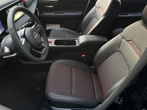 New 2026 Nissan Kicks SR w/ Cold Weather Package AWD/4WD image 21