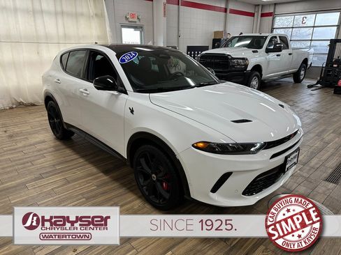 Certified 2024 Dodge Hornet R/T Plus image 6