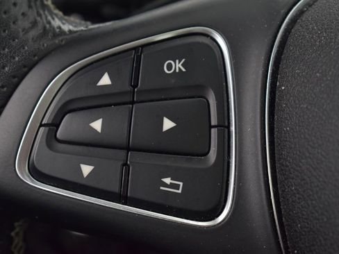 Used 2018 Mercedes-Benz GLA 250 4MATIC image 18