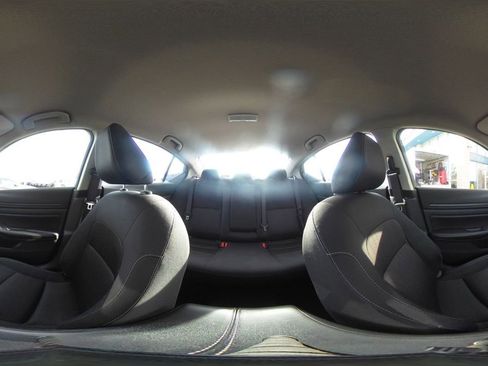 Used 2025 Nissan Altima 2.5 SV image 41