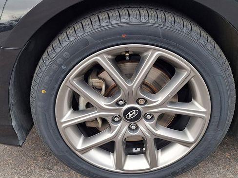 Used 2018 Hyundai Sonata Limited image 33