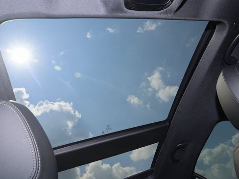 Used 2023 Alfa Romeo Stelvio Quadrifoglio w/ Active Assist Plus Package image 11