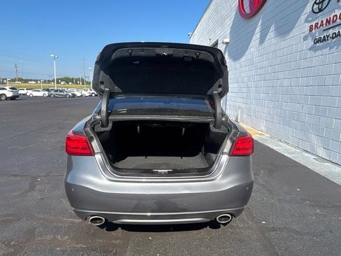 Used 2017 Nissan Maxima SR FWD image 29