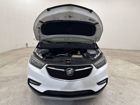 Used 2018 Buick Encore Sport Touring image 9