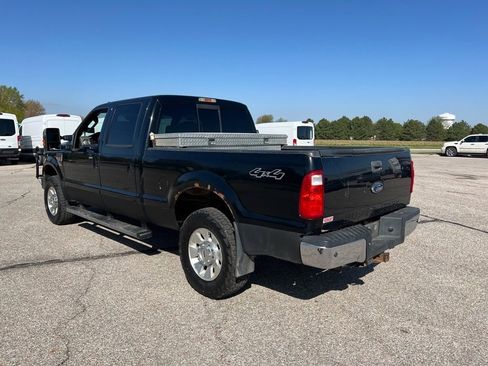Used 2010 Ford F250 4x4 Crew Cab Super Duty image 4