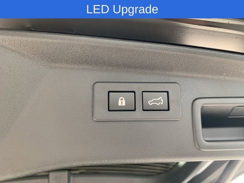 New 2026 Subaru Outback Touring image 15