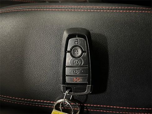 Used 2025 Ford Escape ST-Line w/ Tech Pack #1 image 33