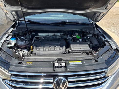 Used 2022 Volkswagen Tiguan SE AWD/4WD image 7