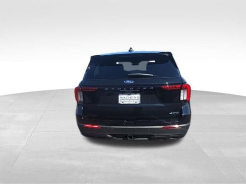 New 2026 Ford Explorer Active image 5