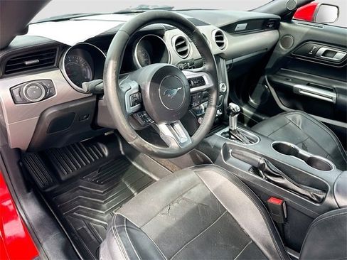 Used 2018 Ford Mustang Premium image 9